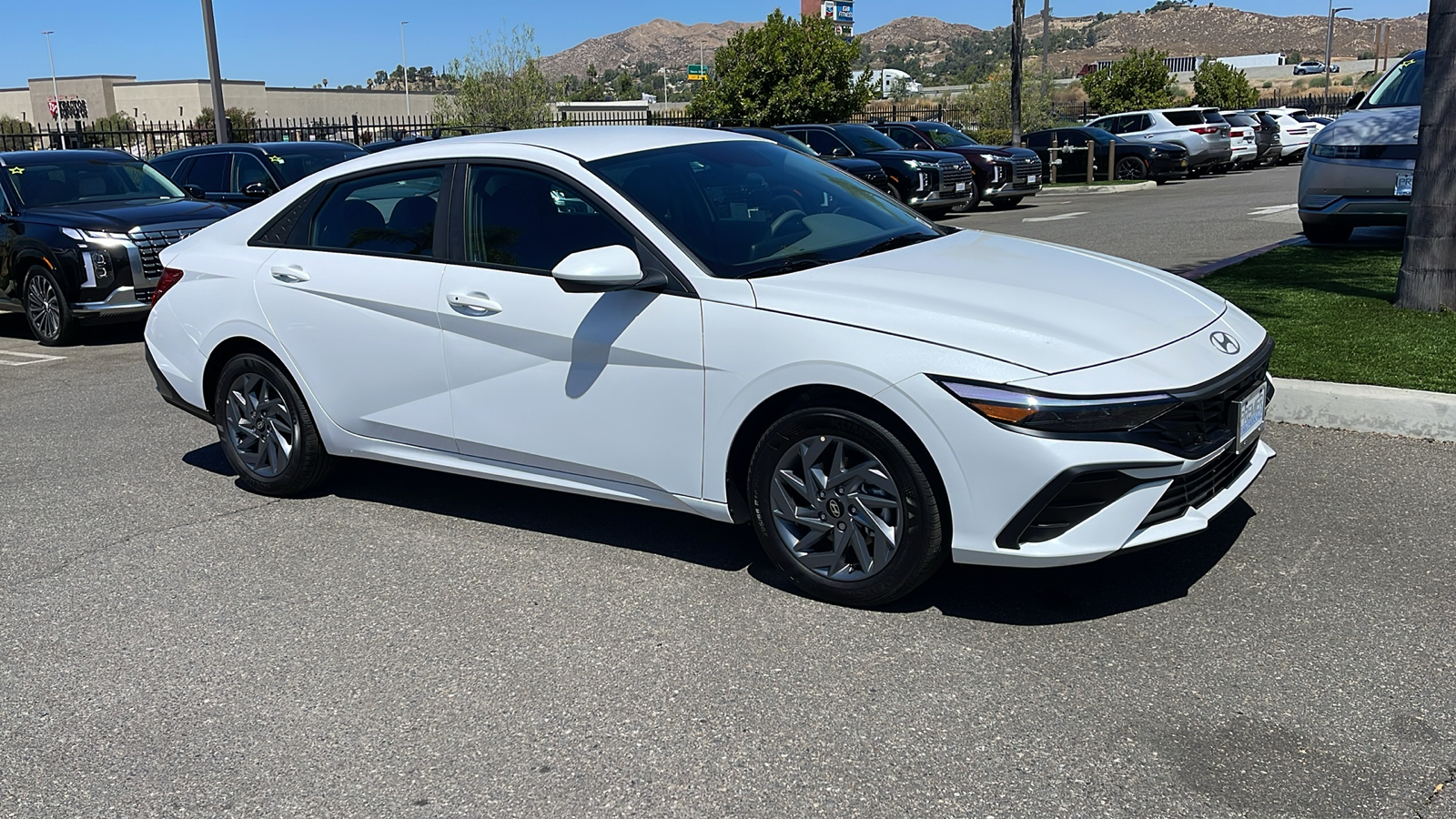 2024 Hyundai Elantra SEL 7