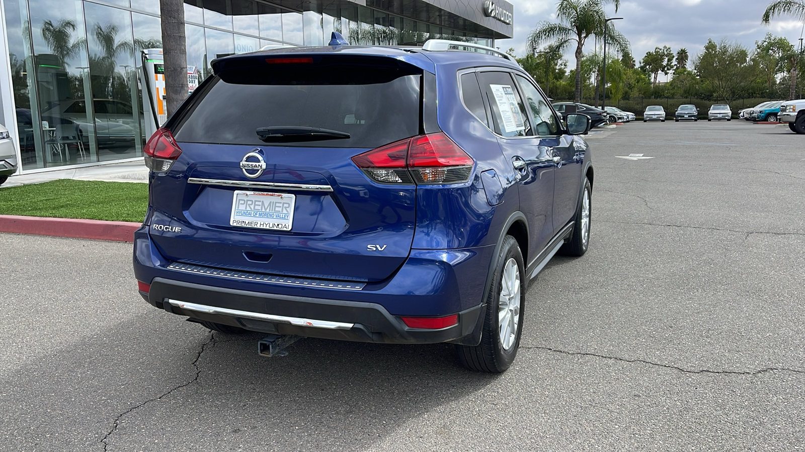 2017 Nissan Rogue SV 5