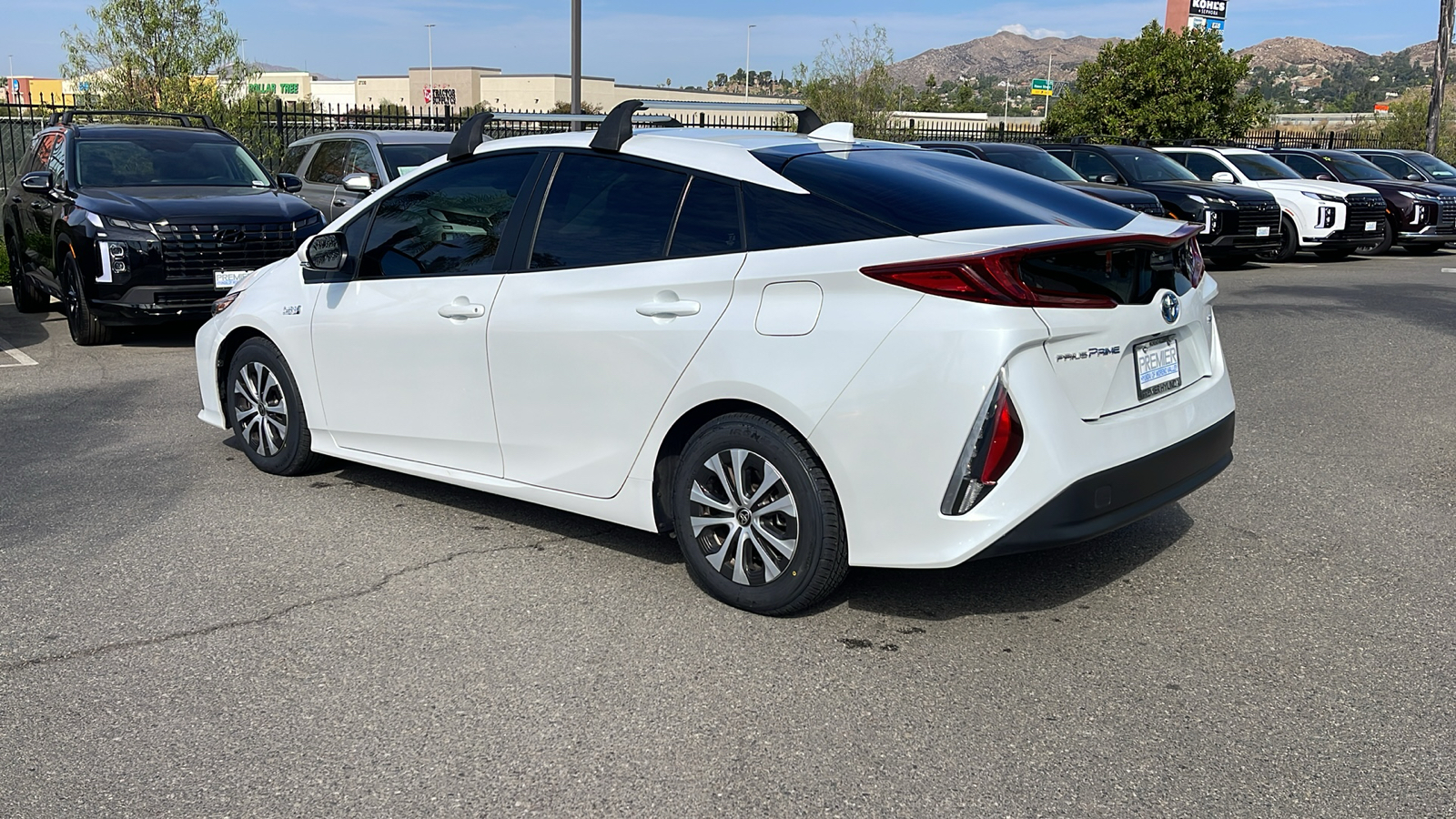 2022 Toyota Prius Prime XLE 3