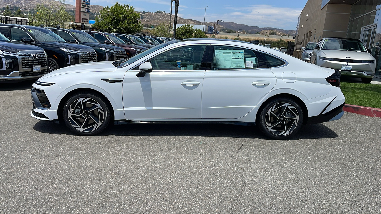 2024 Hyundai Sonata SEL 2