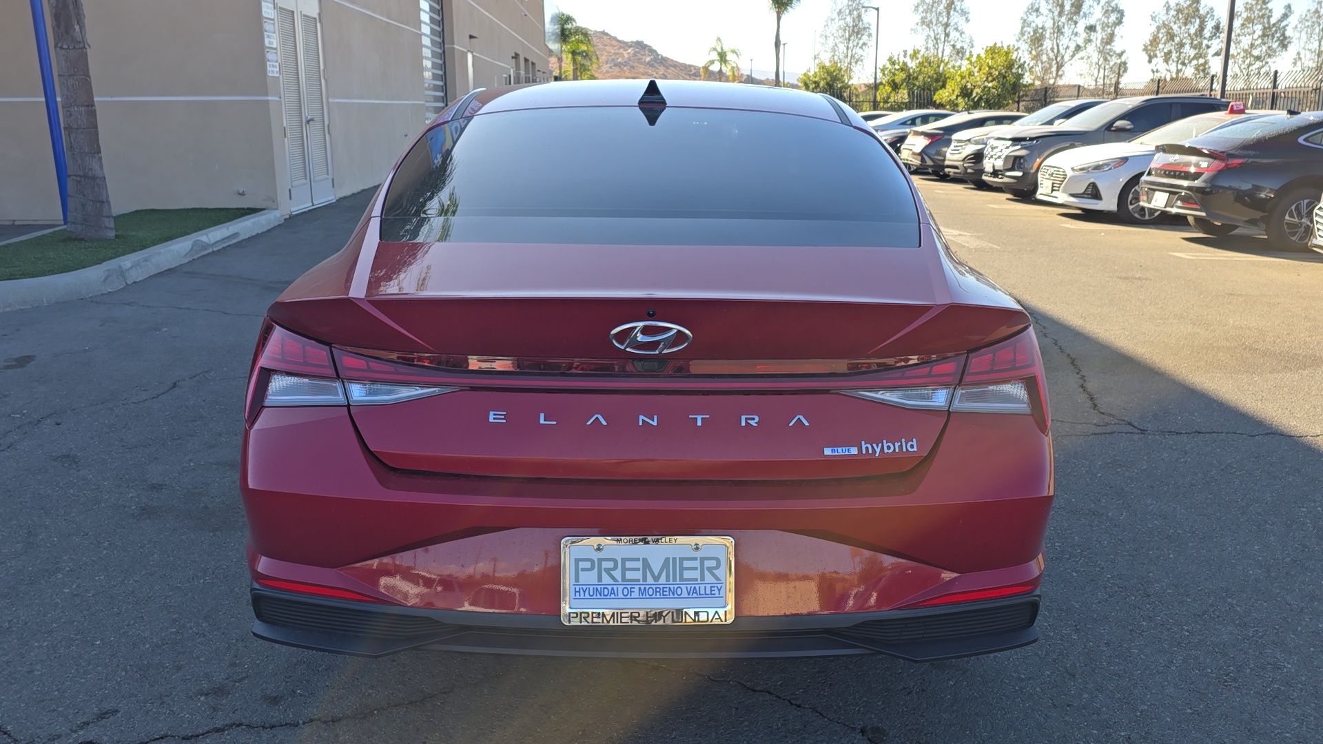 2022 Hyundai Elantra Hybrid Blue 3