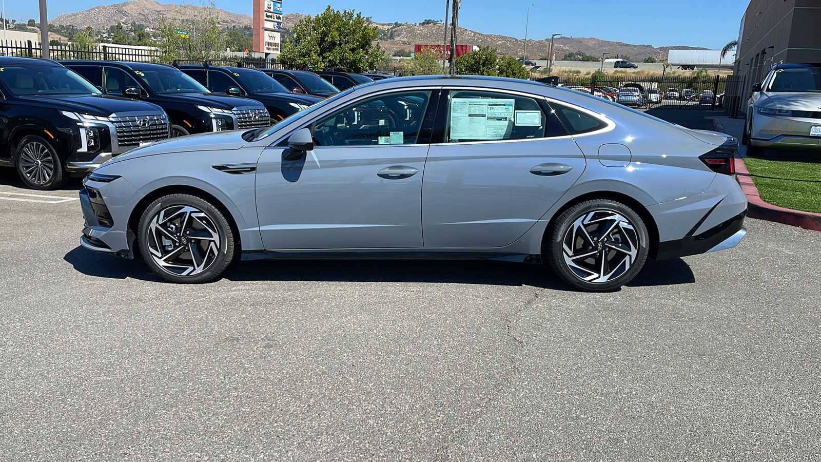 2024 Hyundai Sonata SEL 2