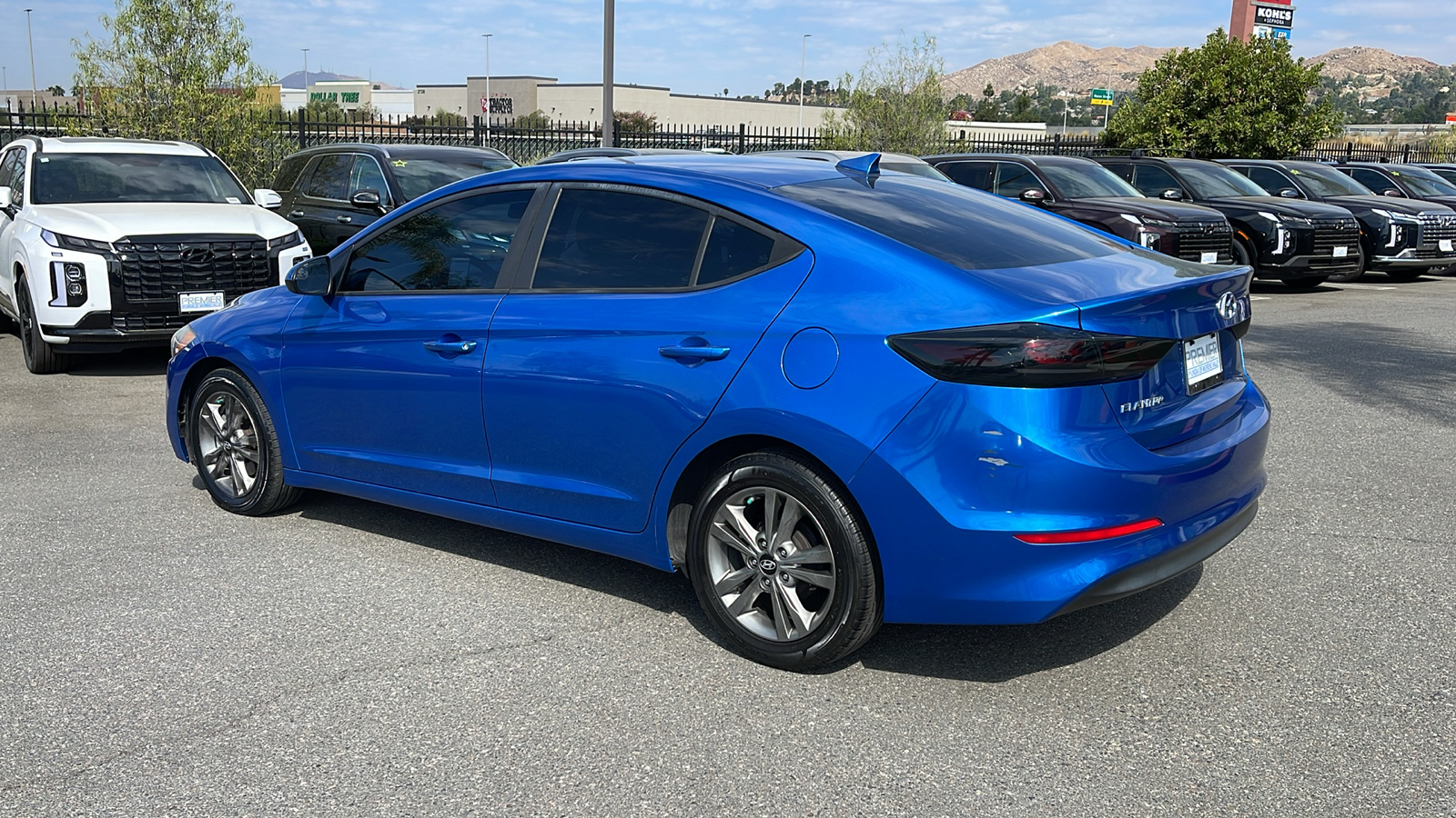 2017 Hyundai Elantra SE 3