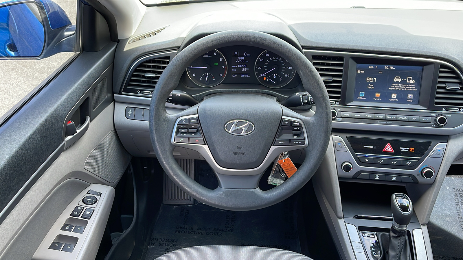 2017 Hyundai Elantra SE 12