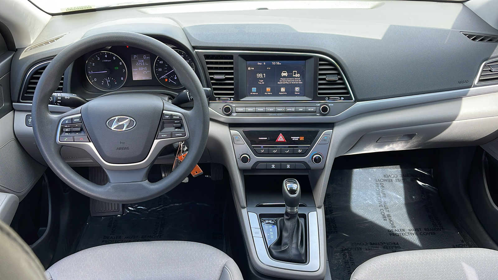 2017 Hyundai Elantra SE 13