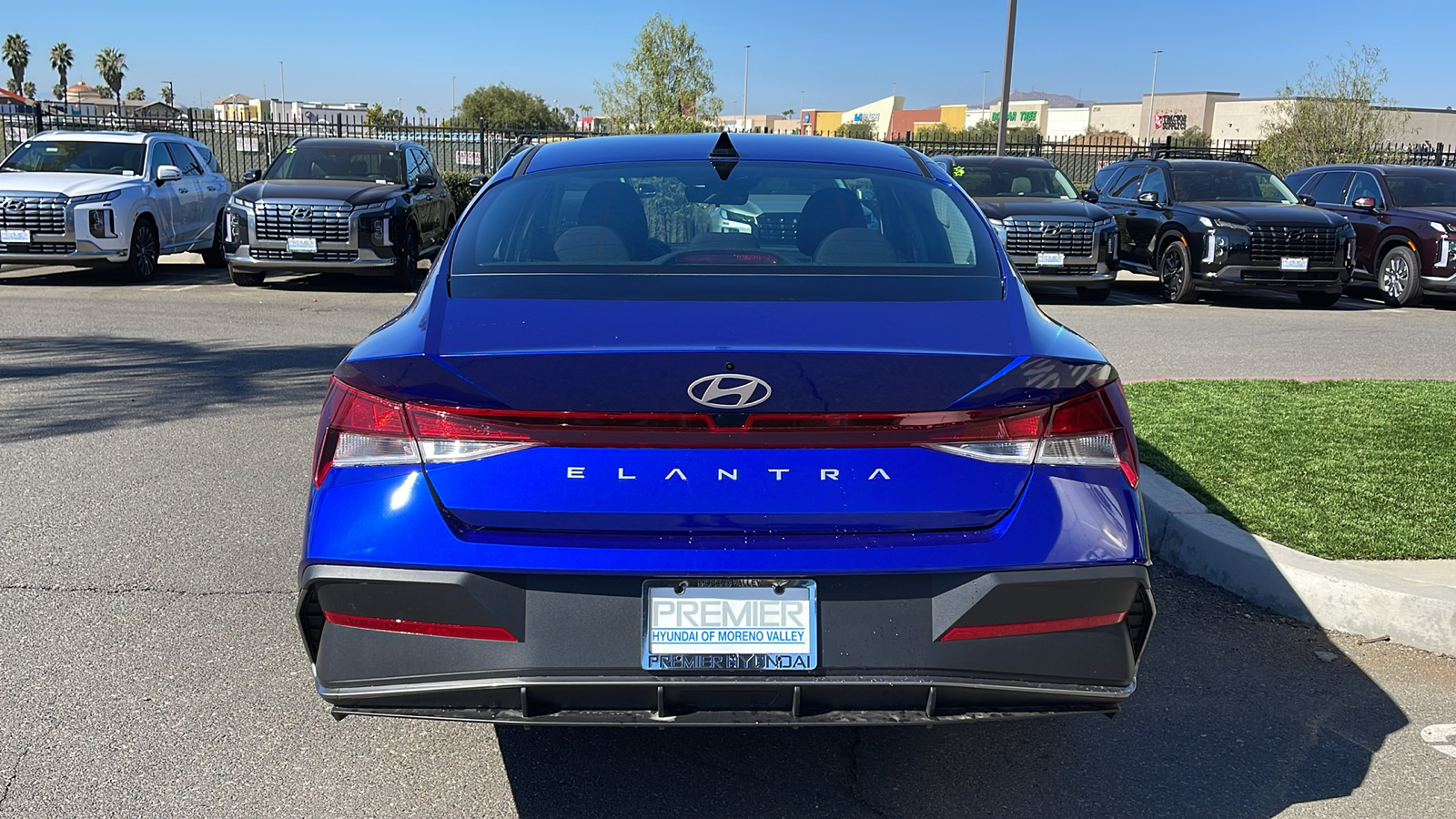 2025 Hyundai Elantra SE 4