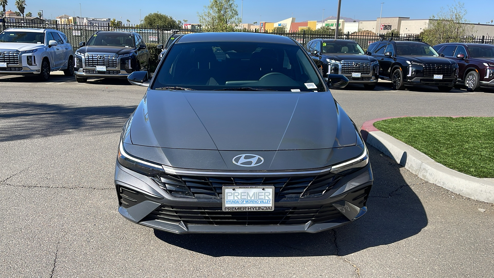 2025 Hyundai Elantra SEL Sport 8