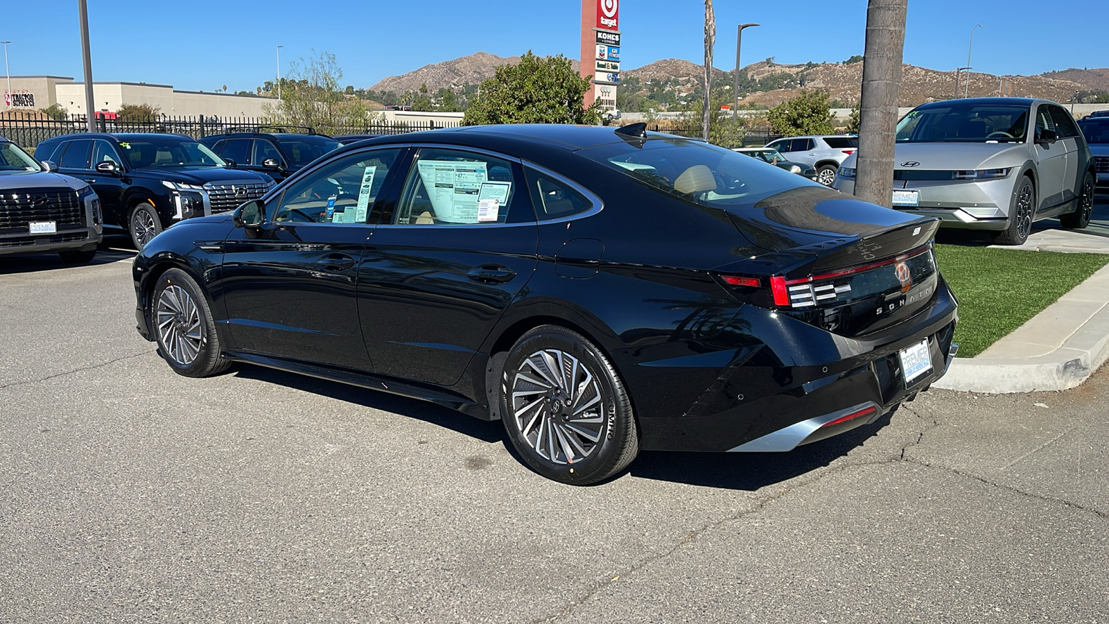 2025 Hyundai Sonata Hybrid Limited 3