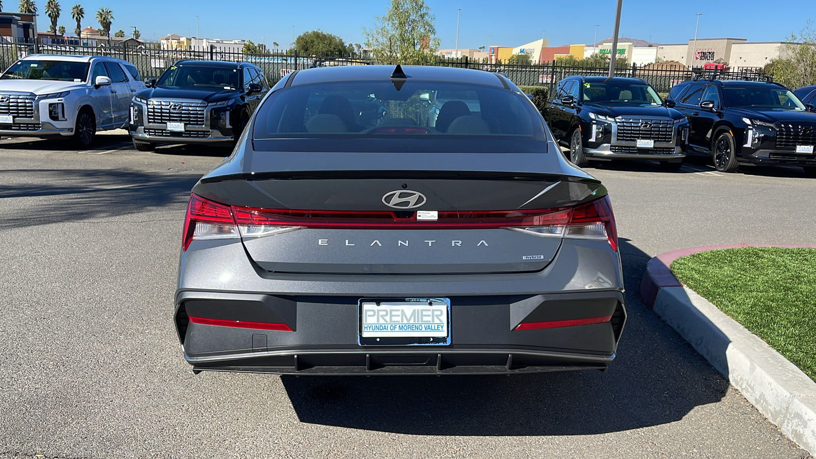 2025 Hyundai Elantra Hybrid Blue 4