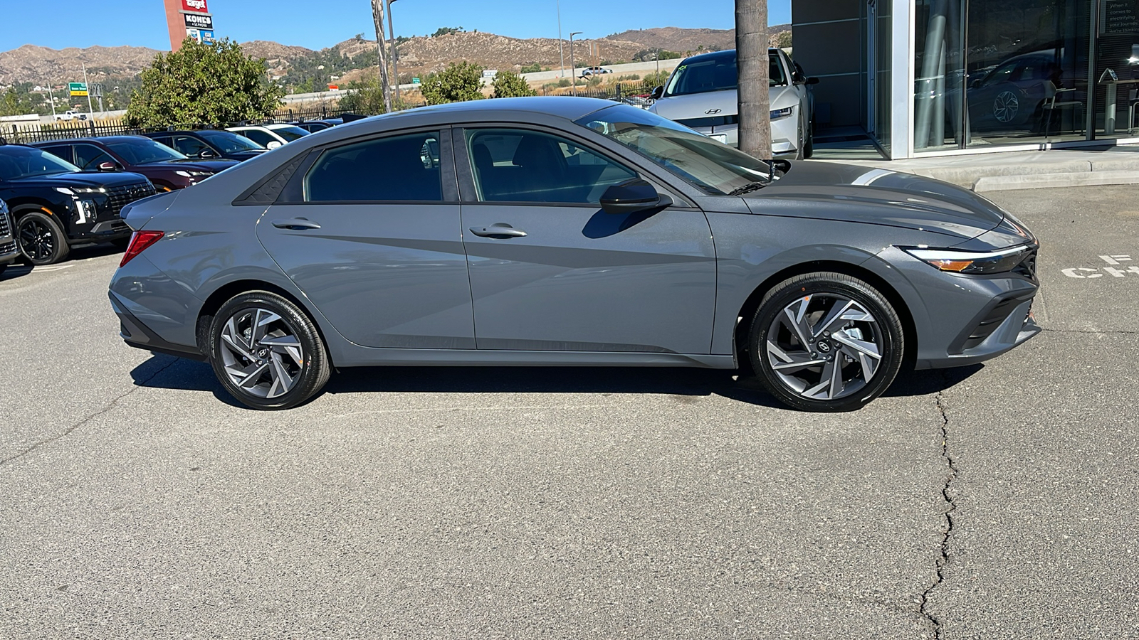 2025 Hyundai Elantra Hybrid Blue 6