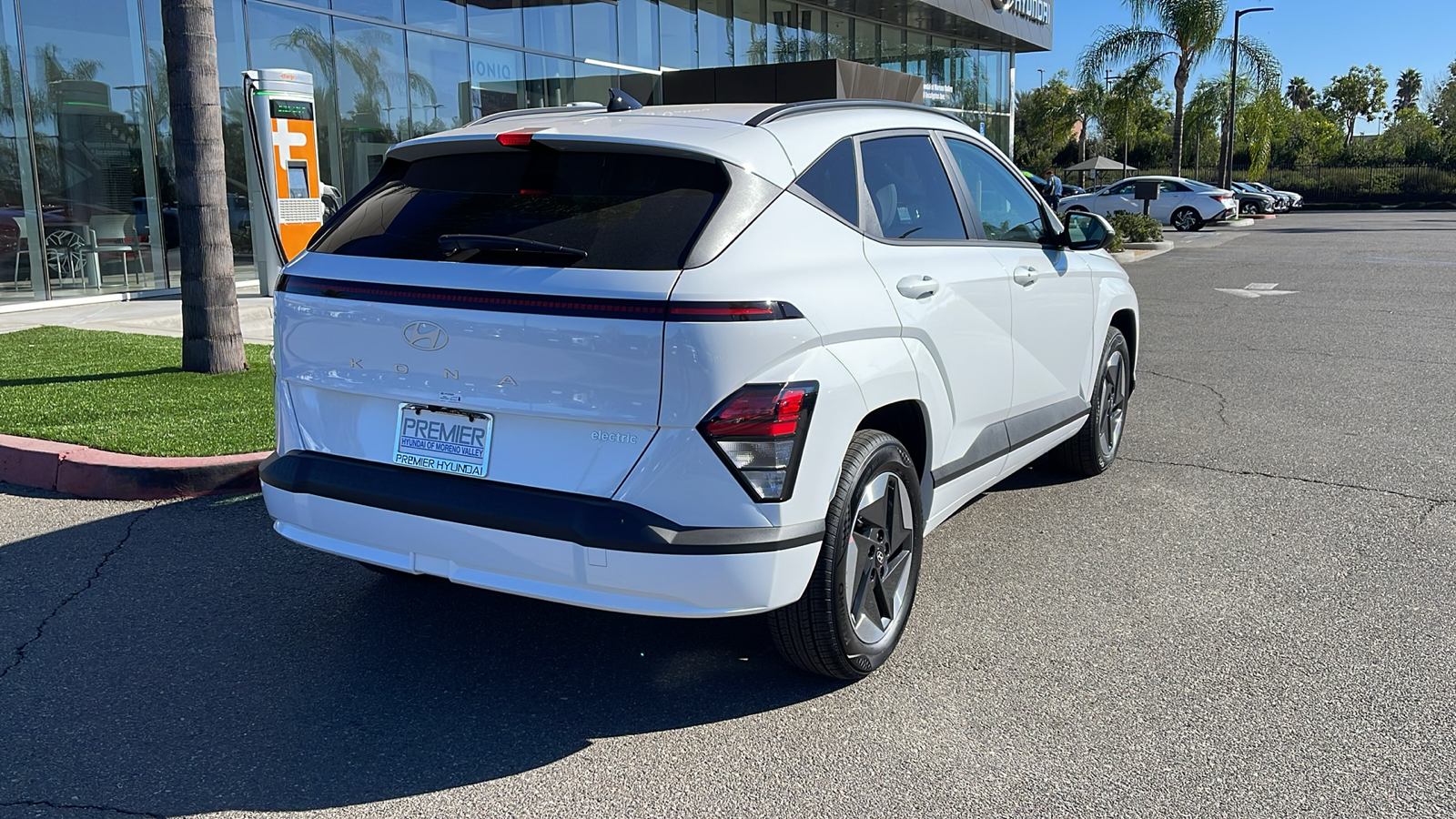 2025 Hyundai Kona Electric SEL 5