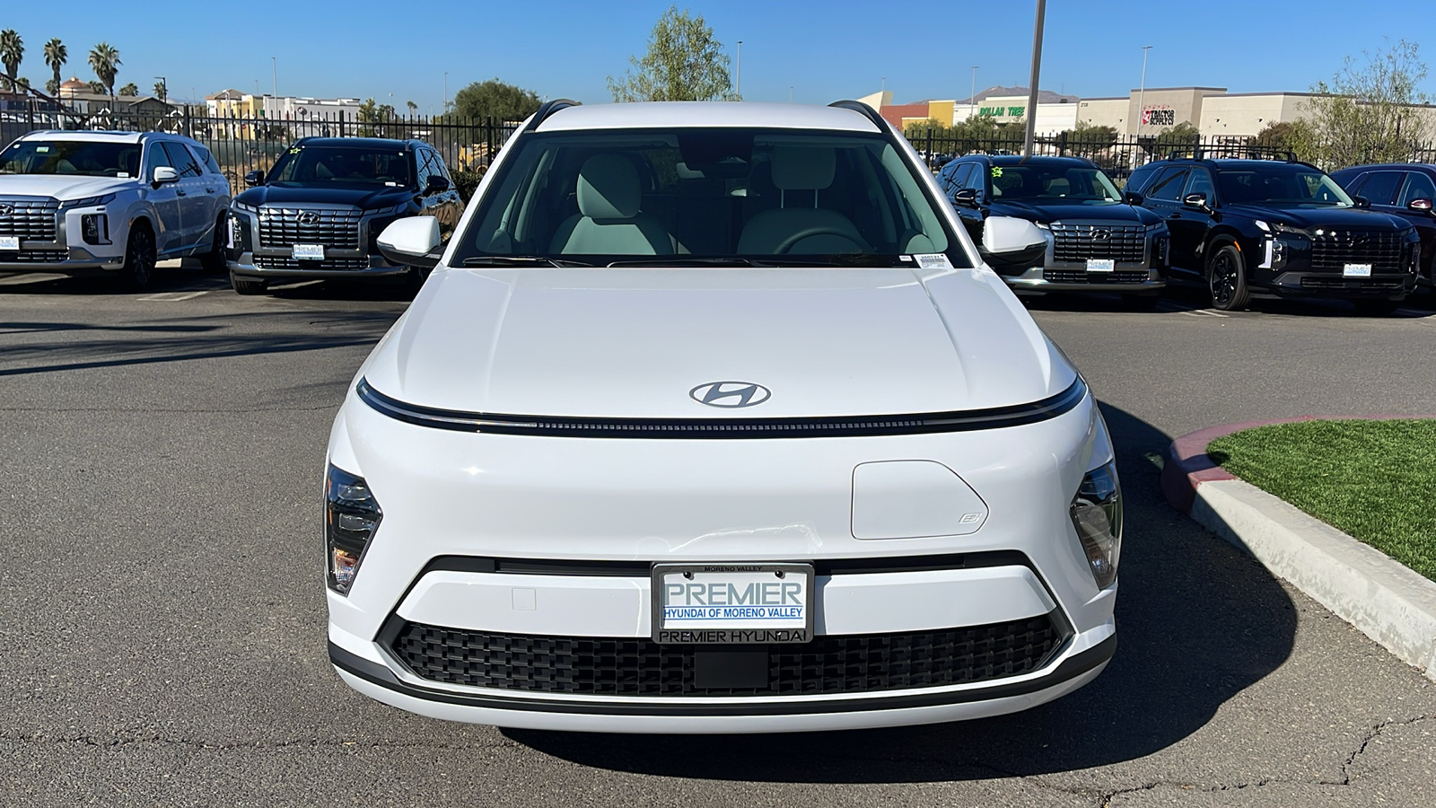 2025 Hyundai Kona Electric SEL 8