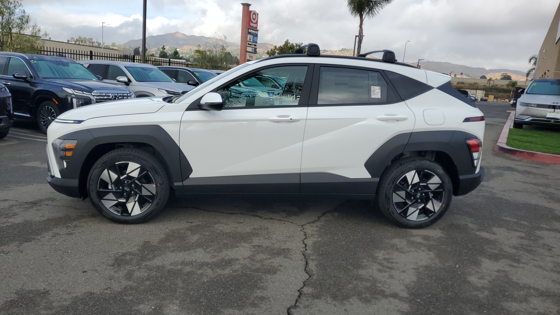 2025 Hyundai Kona SEL 2