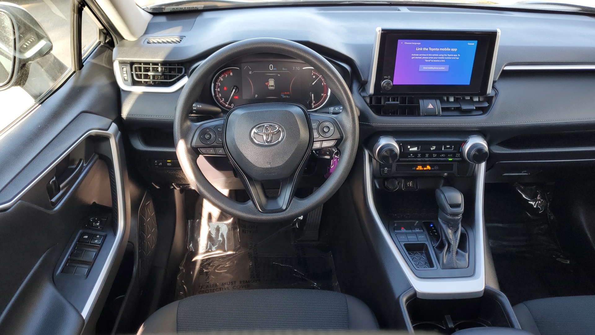 2023 Toyota RAV4 LE 14