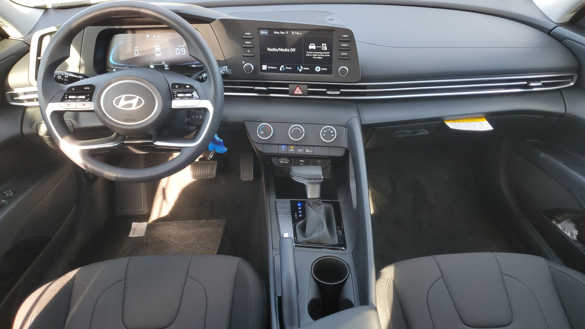 2025 Hyundai Elantra SE 15