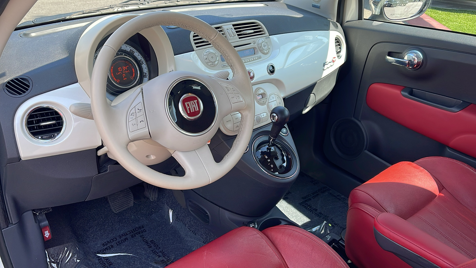 2012 FIAT 500c  9