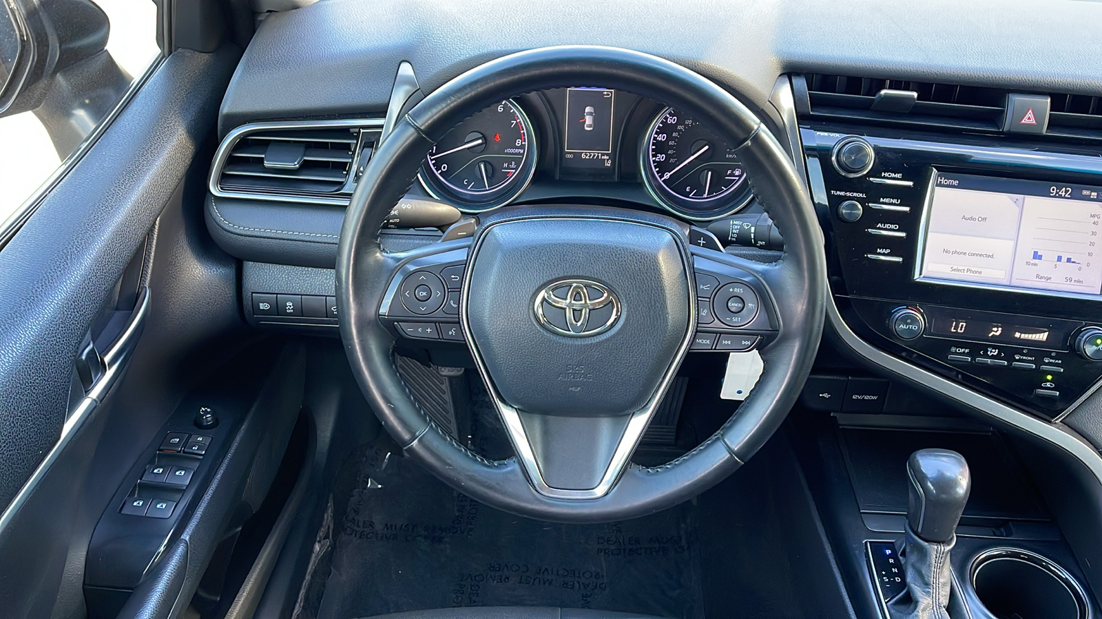 2020 Toyota Camry SE 12