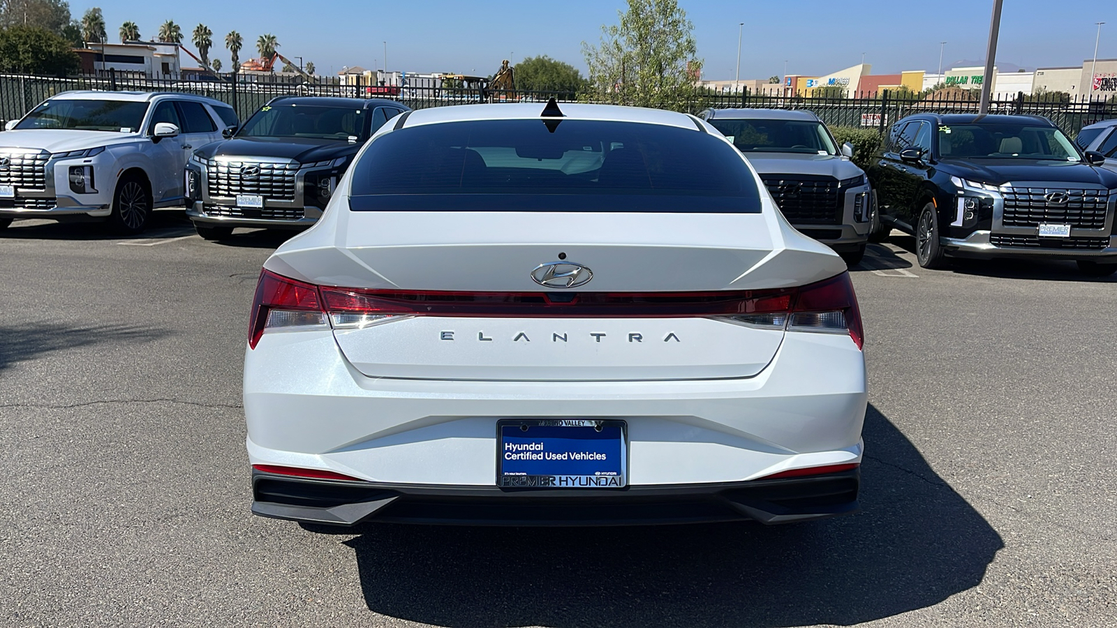 2022 Hyundai Elantra SE 4