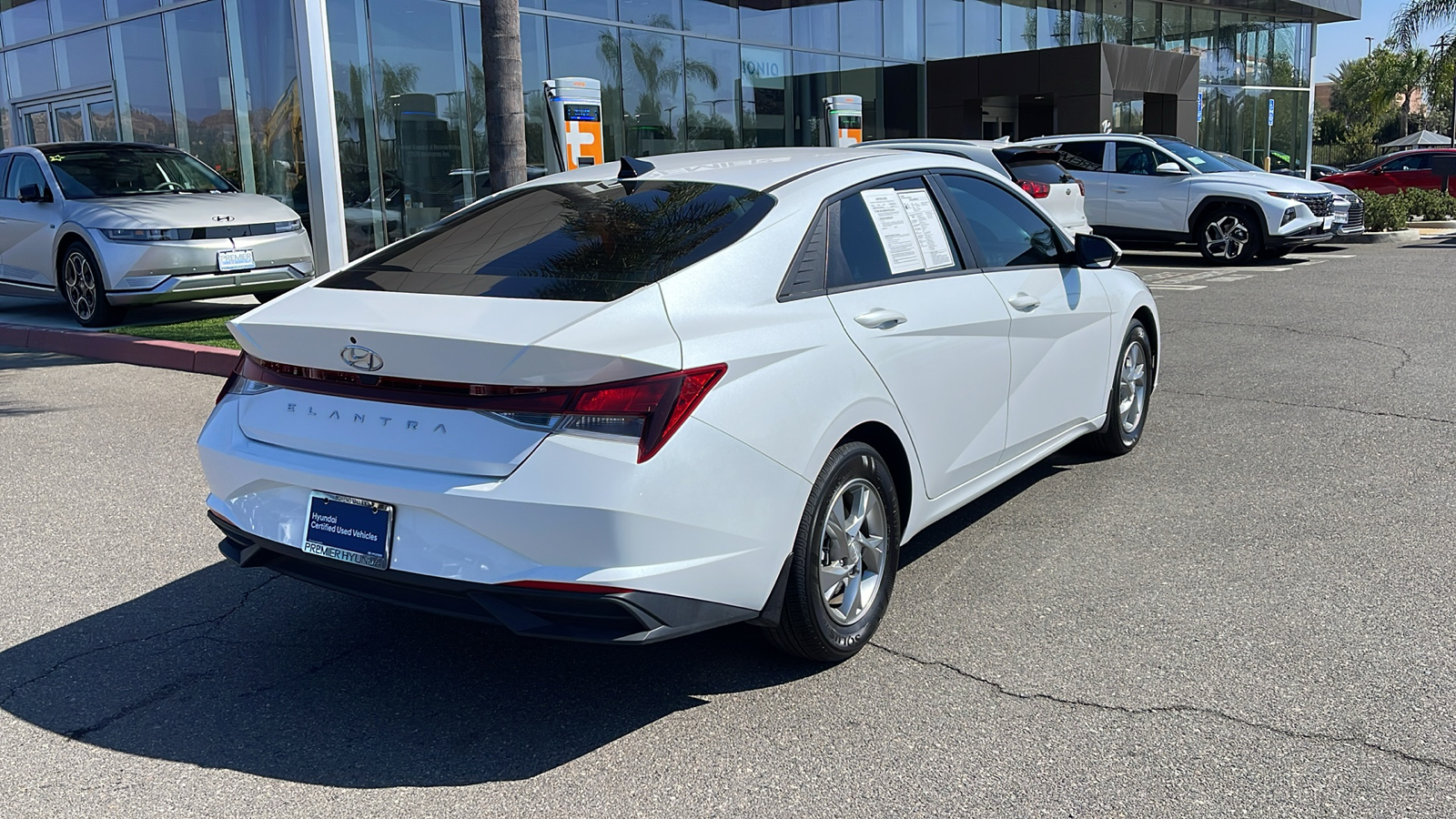 2022 Hyundai Elantra SE 5