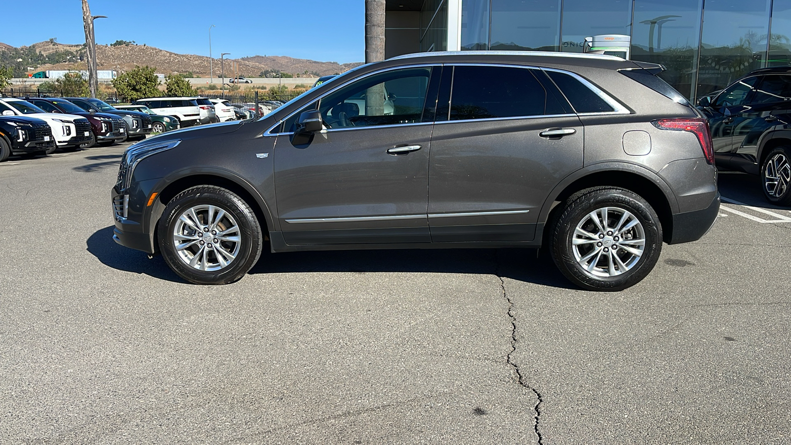 2020 Cadillac XT5 Premium Luxury FWD 2