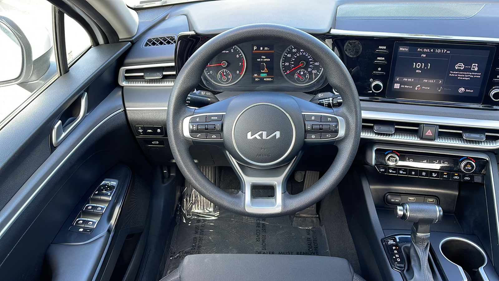 2023 Kia K5 LXS 12