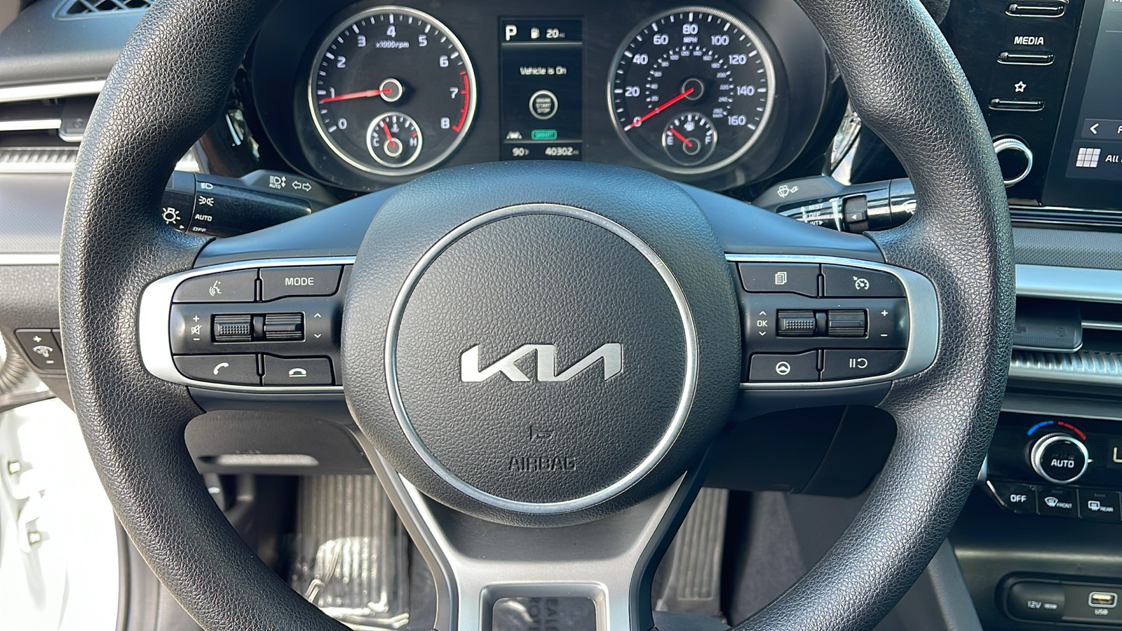 2023 Kia K5 LXS 18