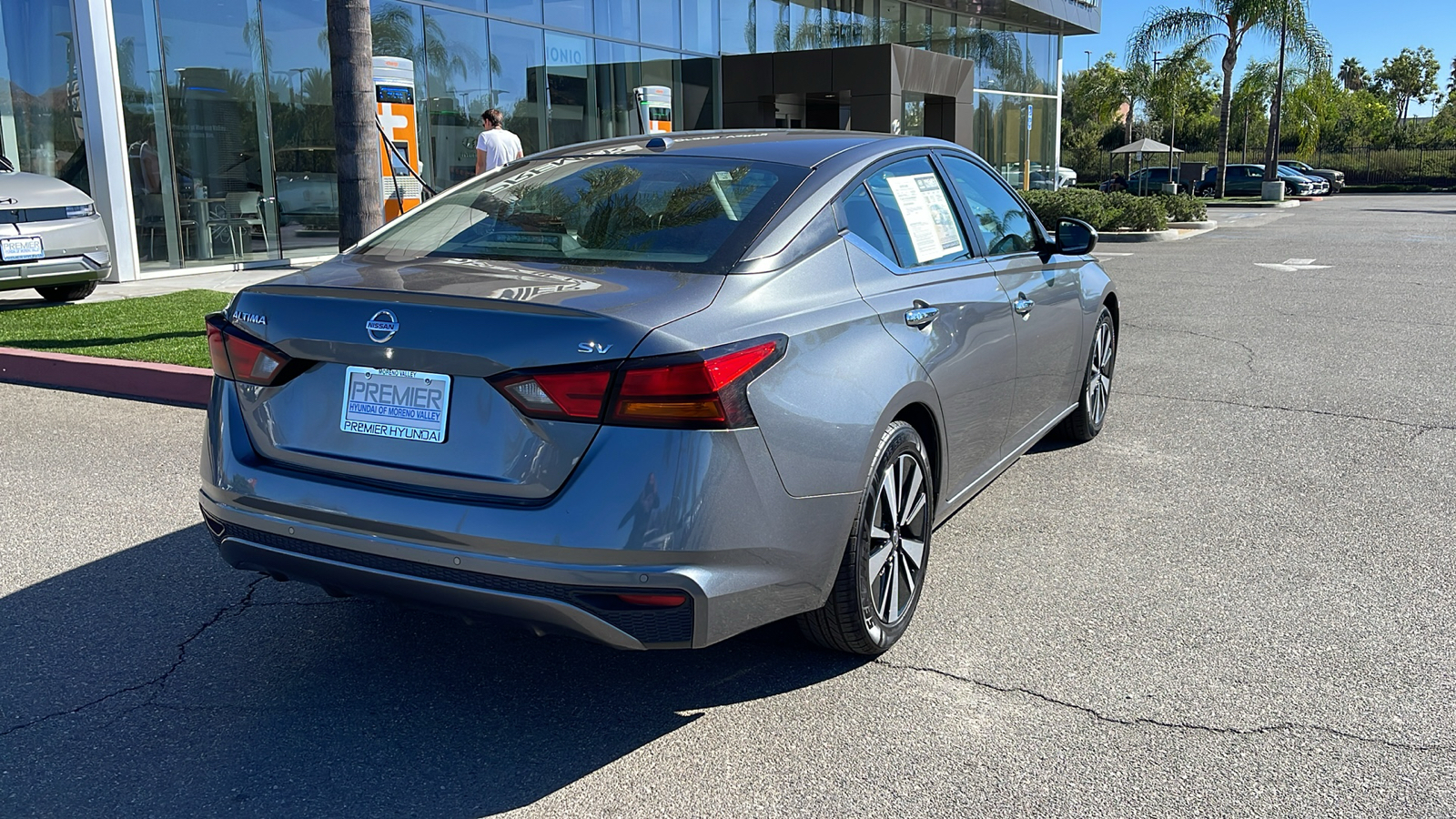 2022 Nissan Altima 2.5 SV 5