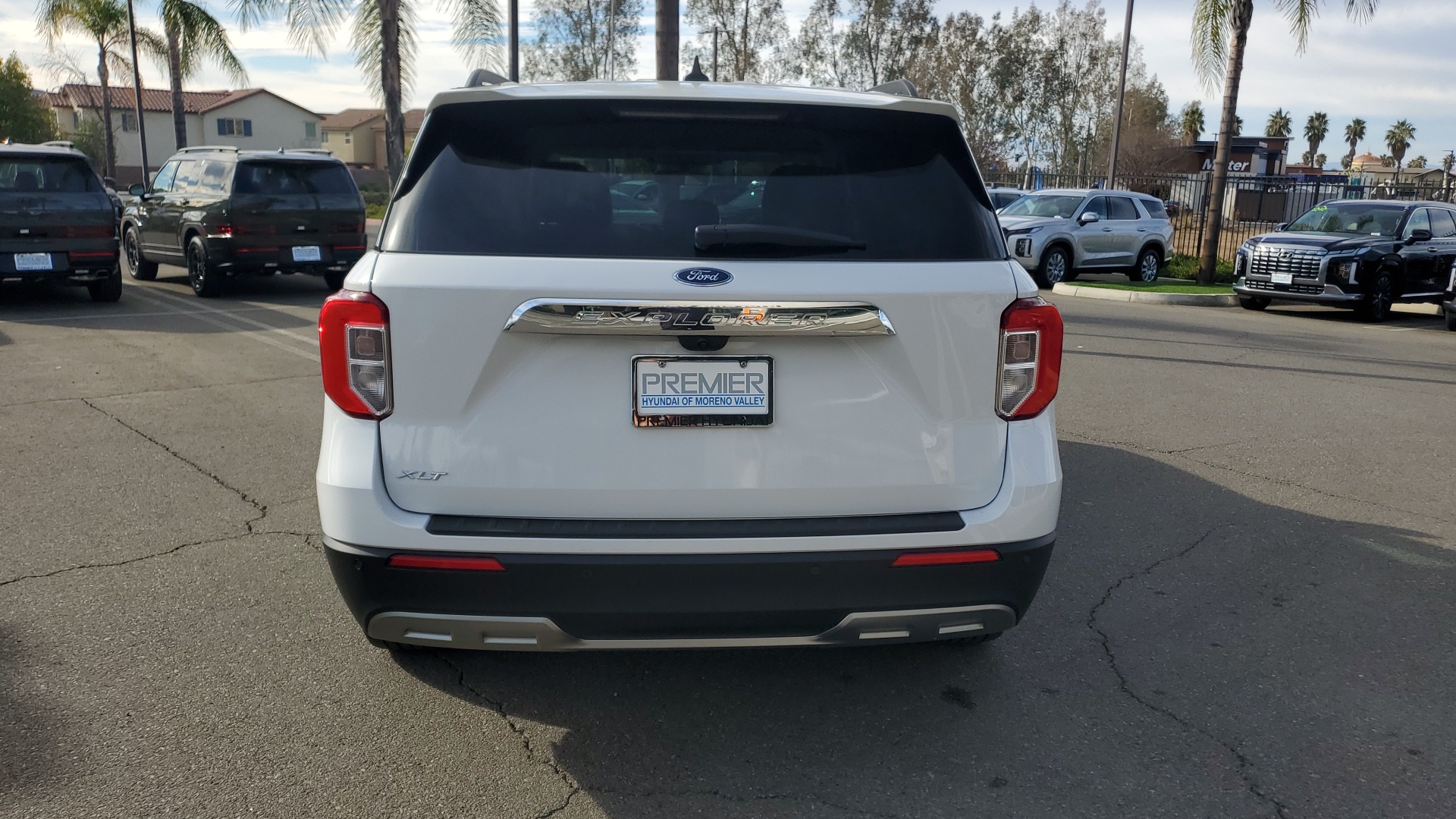 2023 Ford Explorer XLT 4