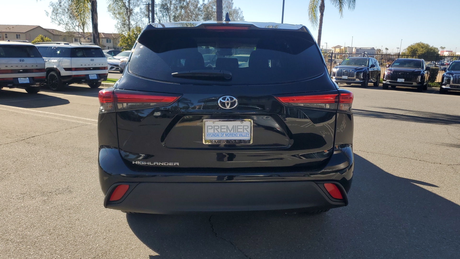 2023 Toyota Highlander L 4