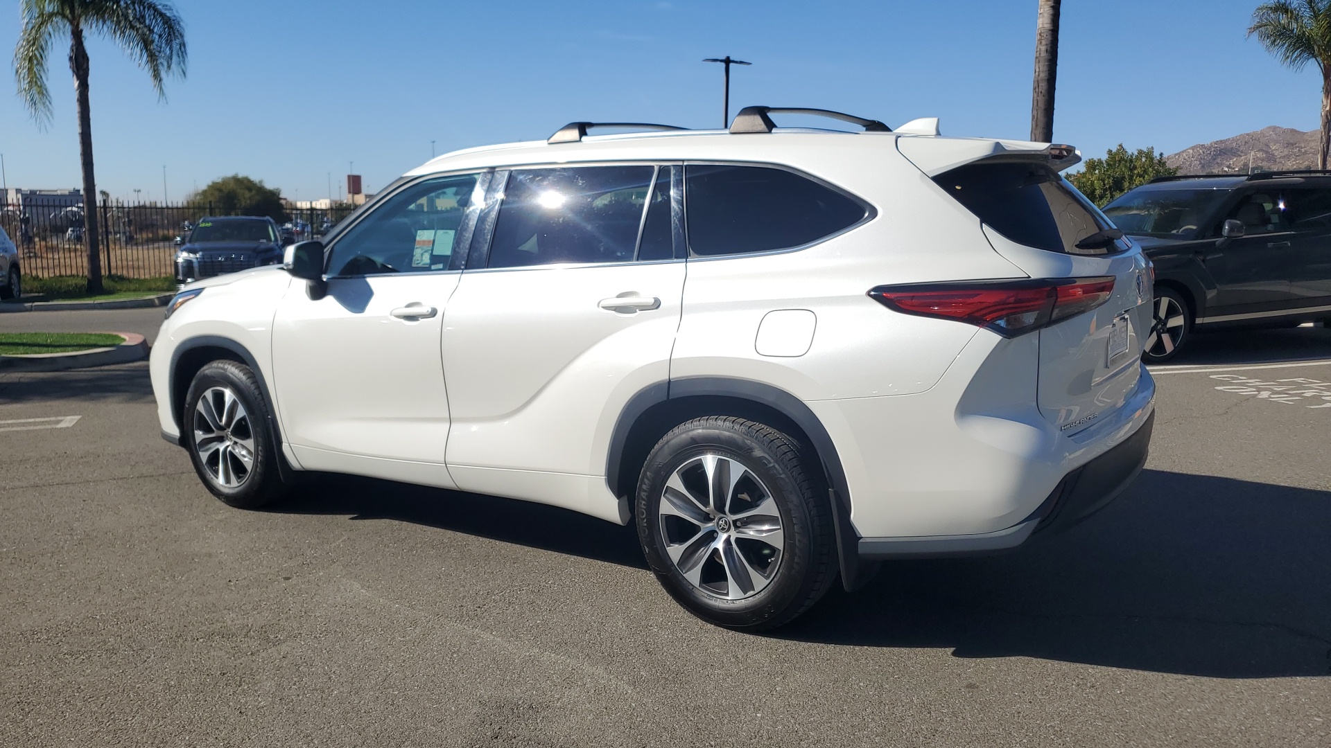 2021 Toyota Highlander XLE 3