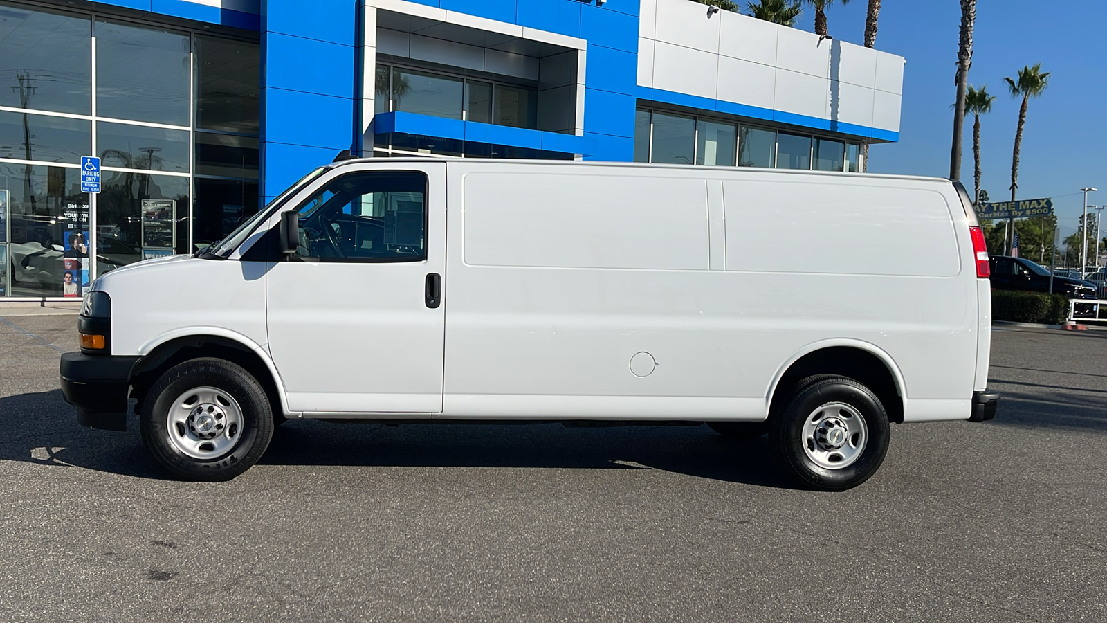 2023 Chevrolet Express Cargo Van Work Van 2