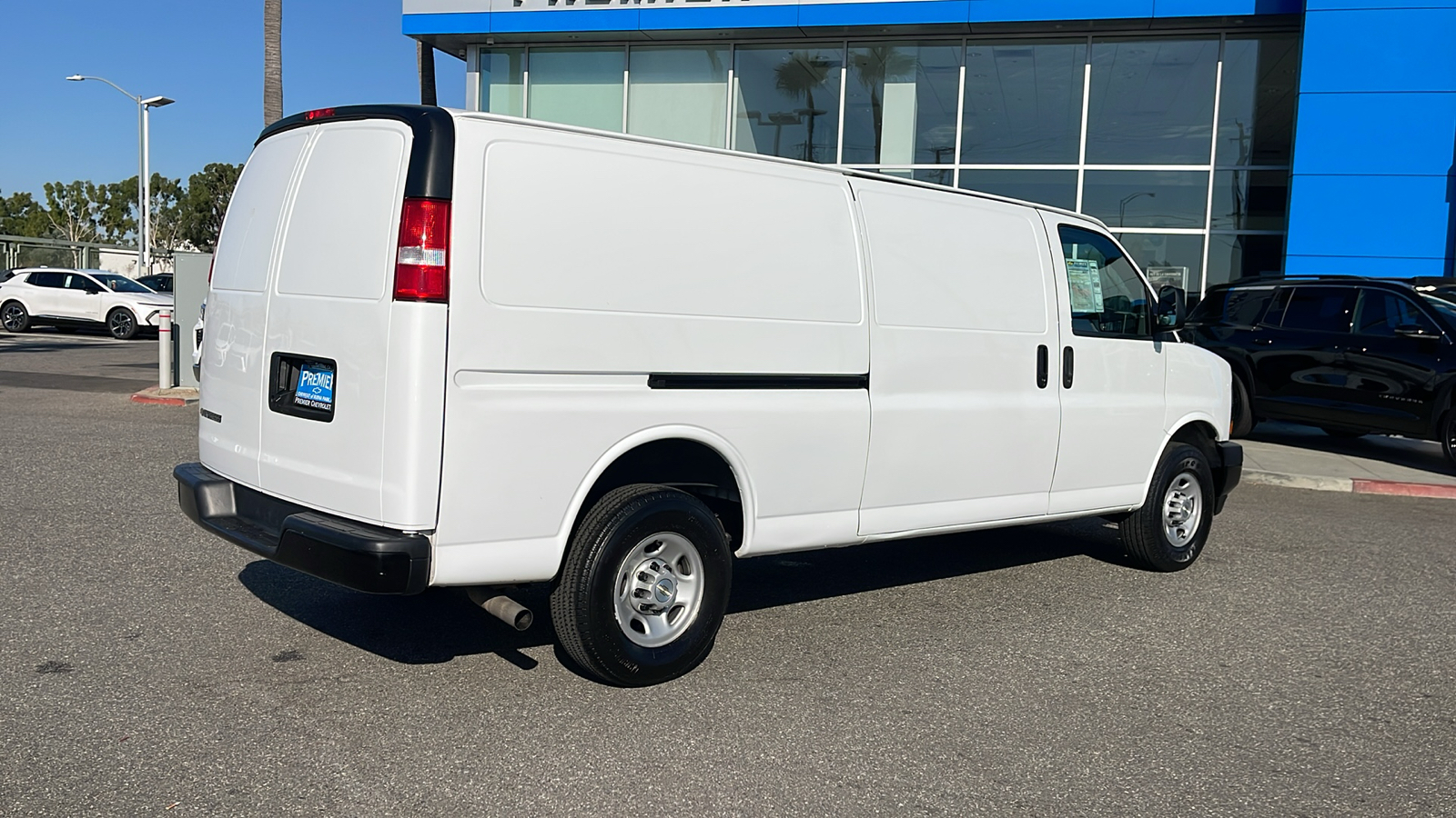 2023 Chevrolet Express Cargo Van Work Van 5