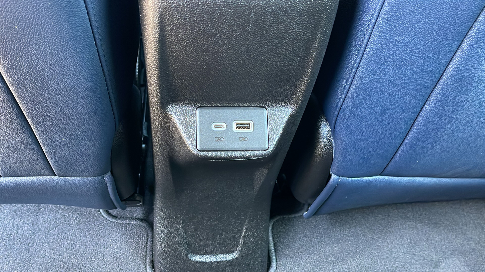 2022 Chevrolet Bolt EUV LT 16