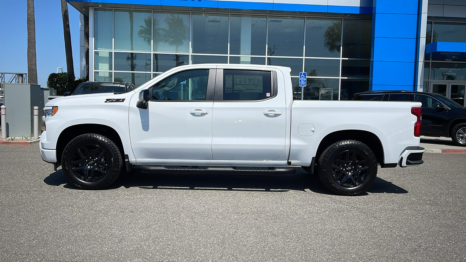 2024 Chevrolet Silverado 1500 RST 3