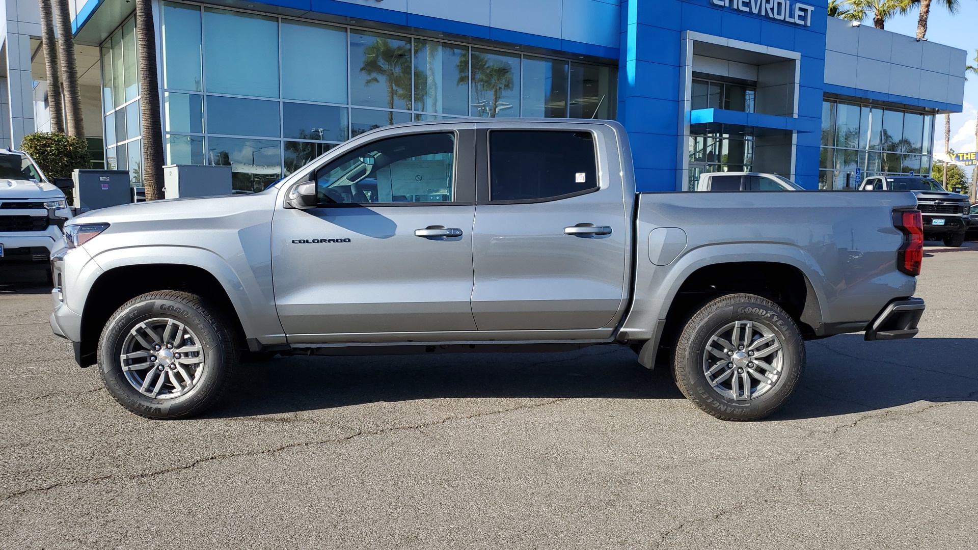 2024 Chevrolet Colorado 2WD LT 2