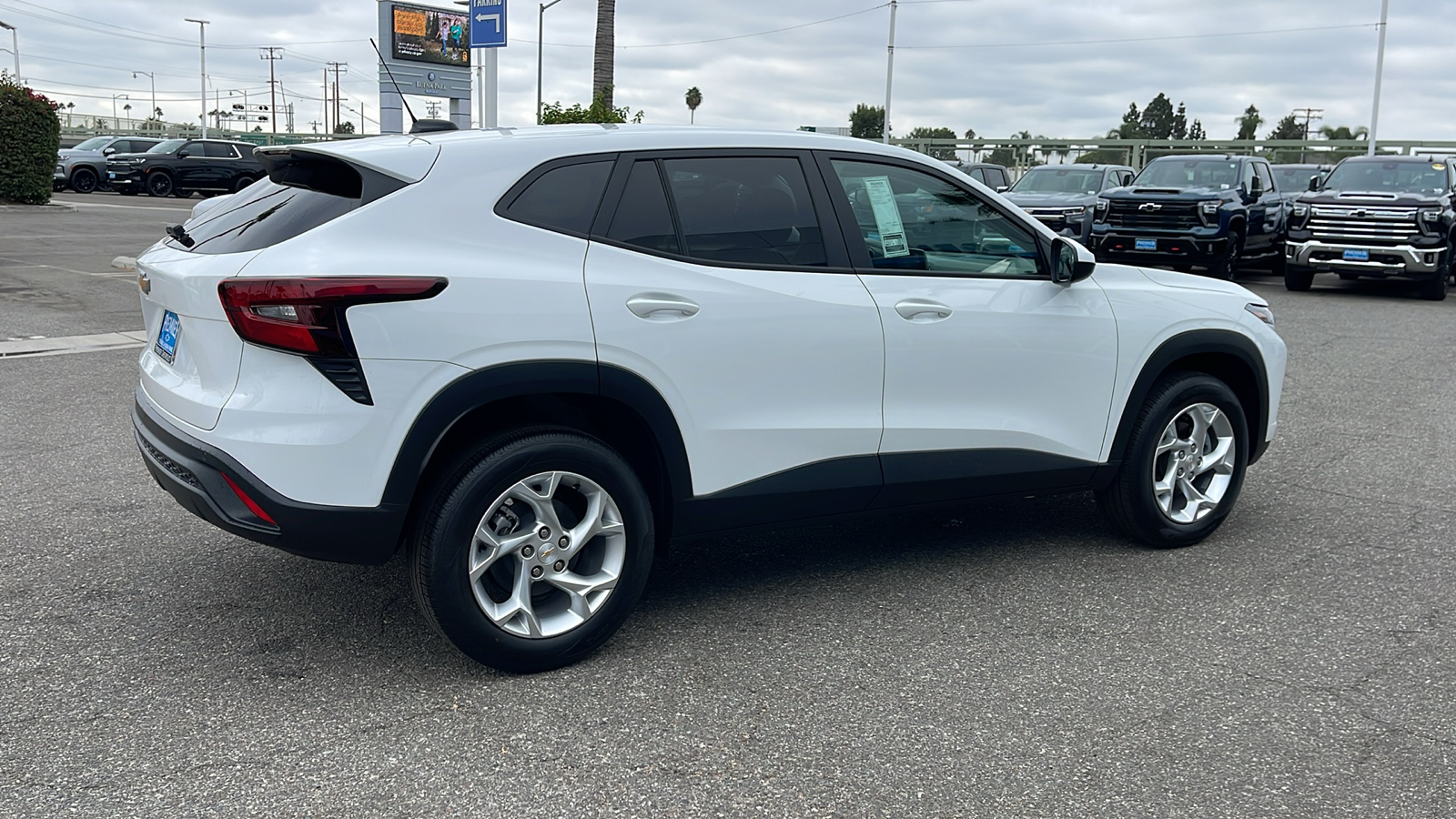 2024 Chevrolet Trax LS 5