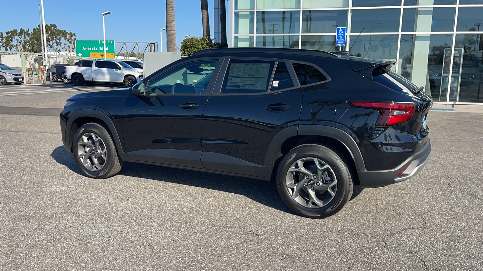 2024 Chevrolet Trax LT 3