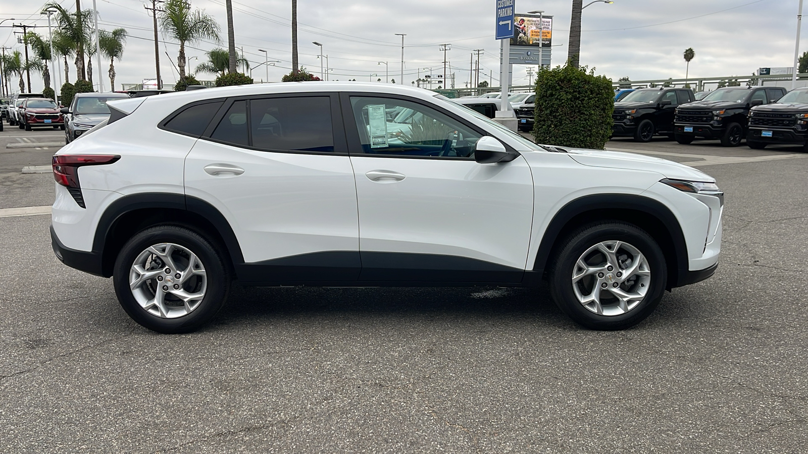 2024 Chevrolet Trax LS 6