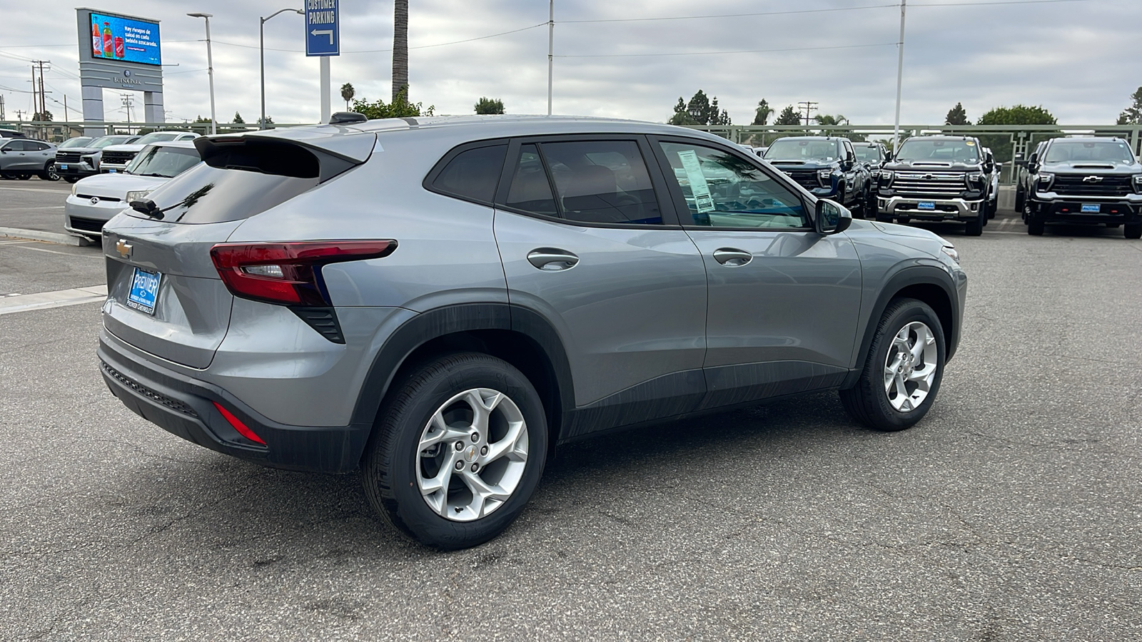 2024 Chevrolet Trax LS 5