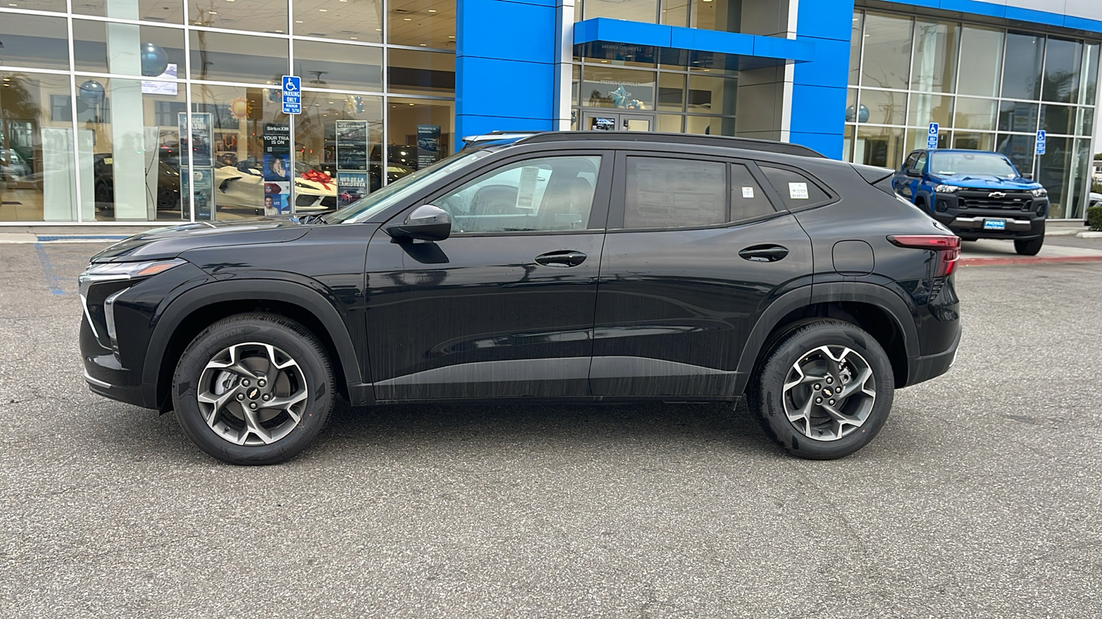 2024 Chevrolet Trax LT 2