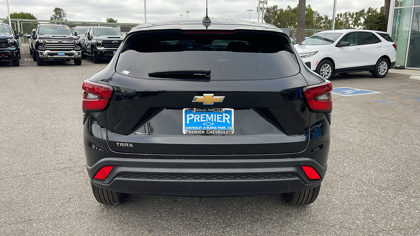 2024 Chevrolet Trax LS 4