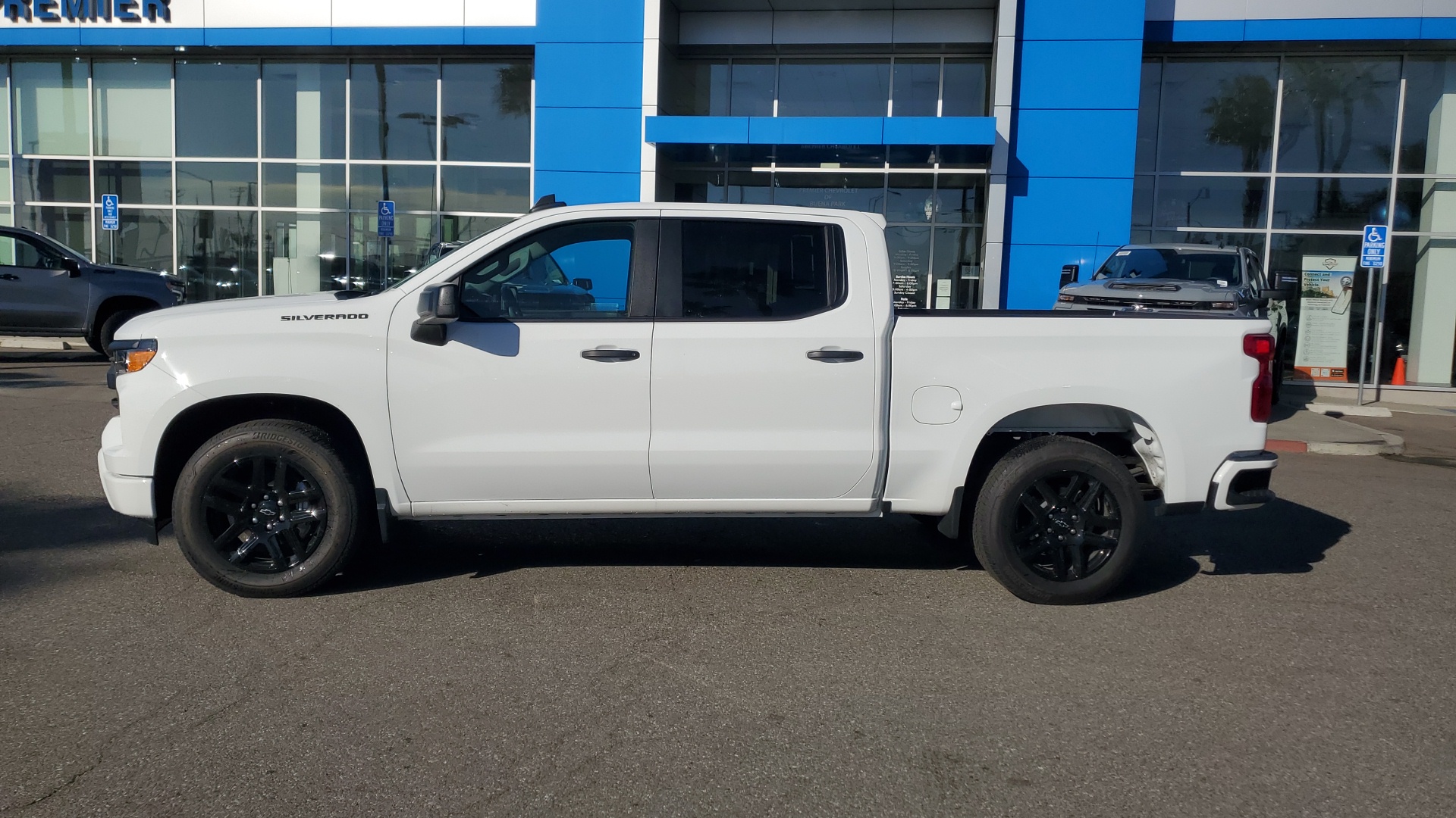 2024 Chevrolet Silverado 1500 Custom 2