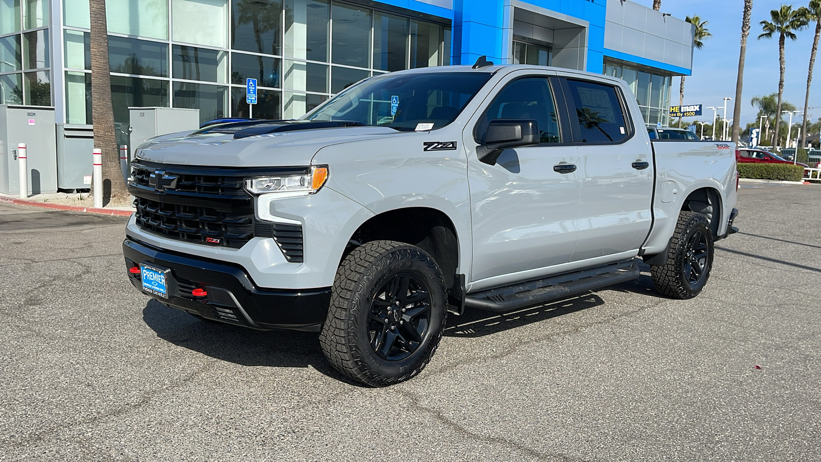 2024 Chevrolet Silverado 1500 LT Trail Boss 1