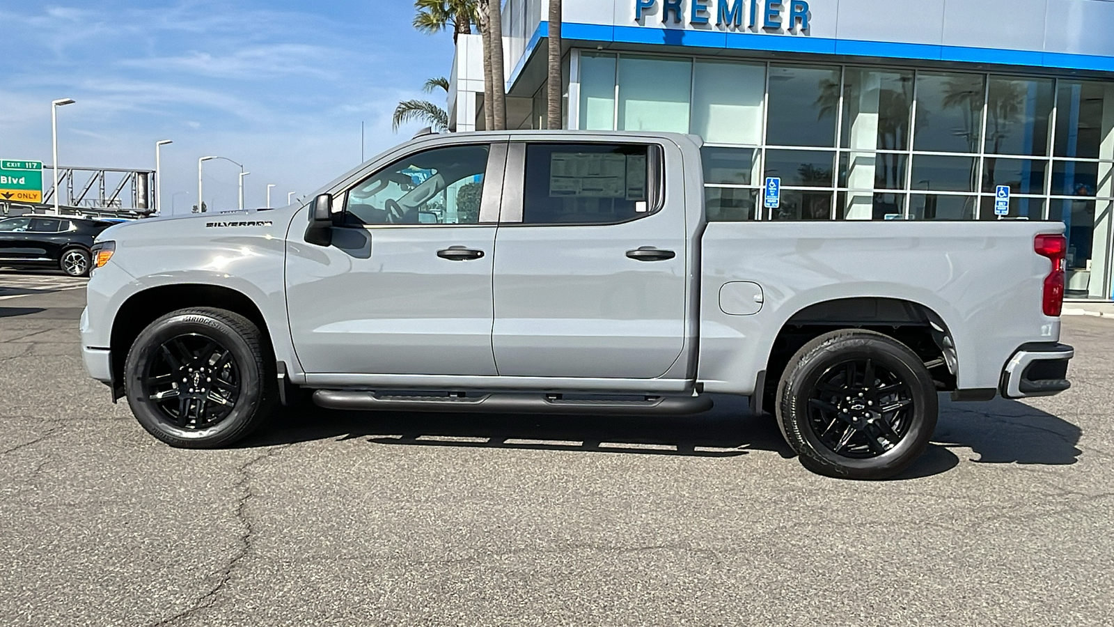 2024 Chevrolet Silverado 1500 Custom 3