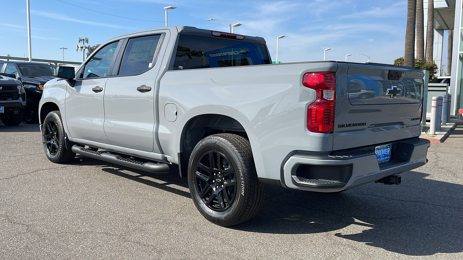 2024 Chevrolet Silverado 1500 Custom 4