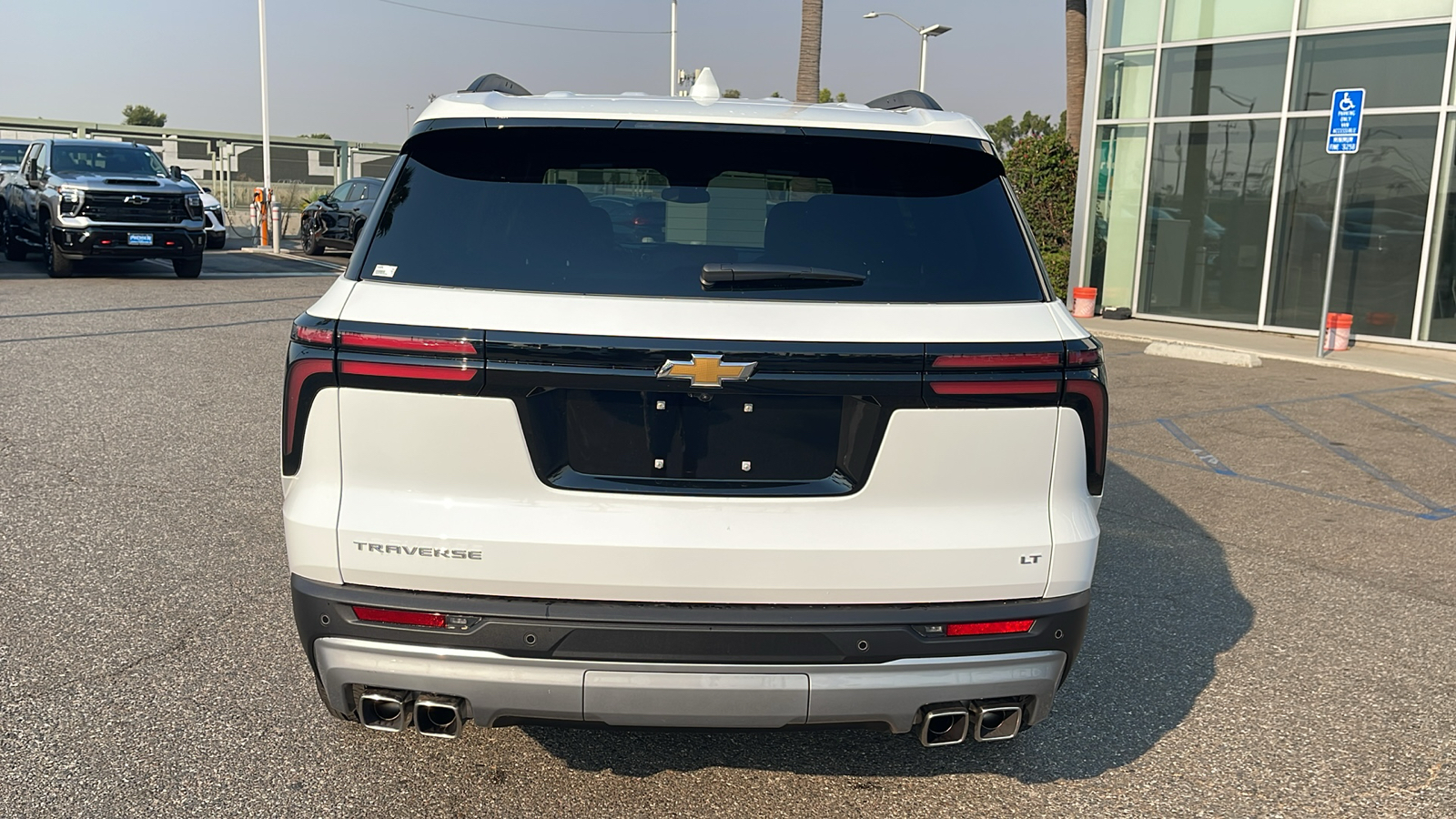 2024 Chevrolet Traverse FWD LT 4