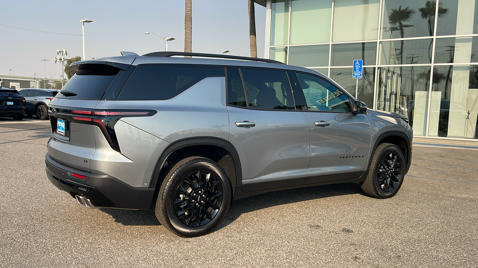 2024 Chevrolet Traverse FWD LT 5