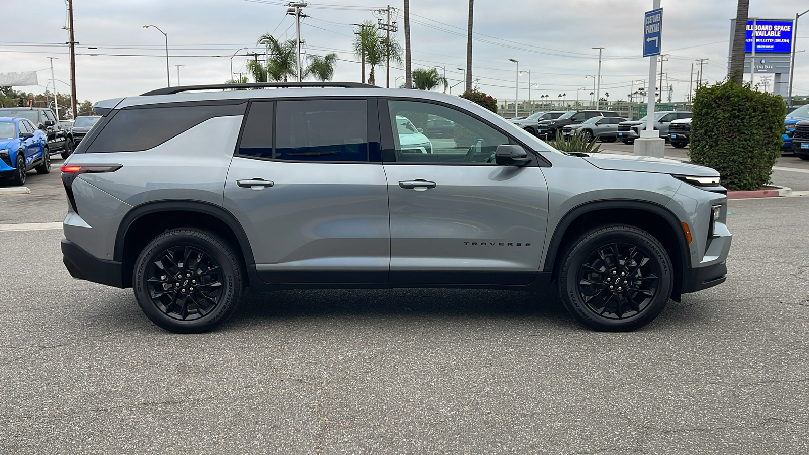 2024 Chevrolet Traverse FWD LT 6