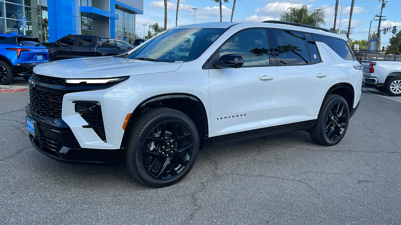 2024 Chevrolet Traverse AWD RS 1