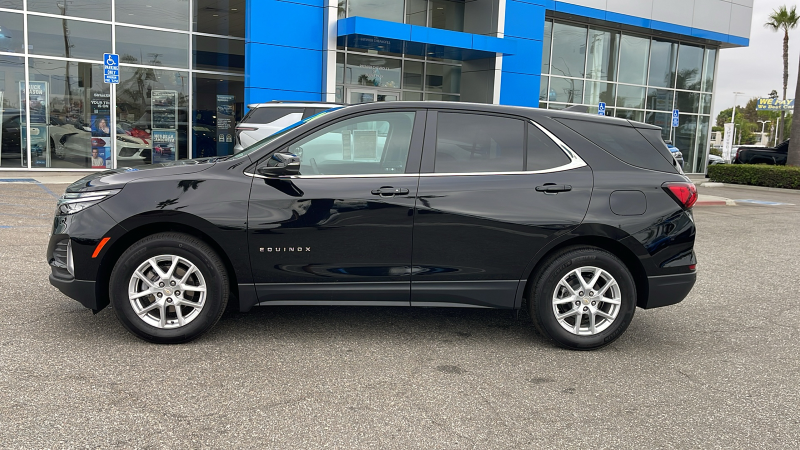 2024 Chevrolet Equinox LT 2